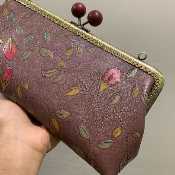 Handsewn Genuine Leather Wooden Ball Kisslock Clutch/Shoulder Bag/Crossbody - Picture 13 of 16